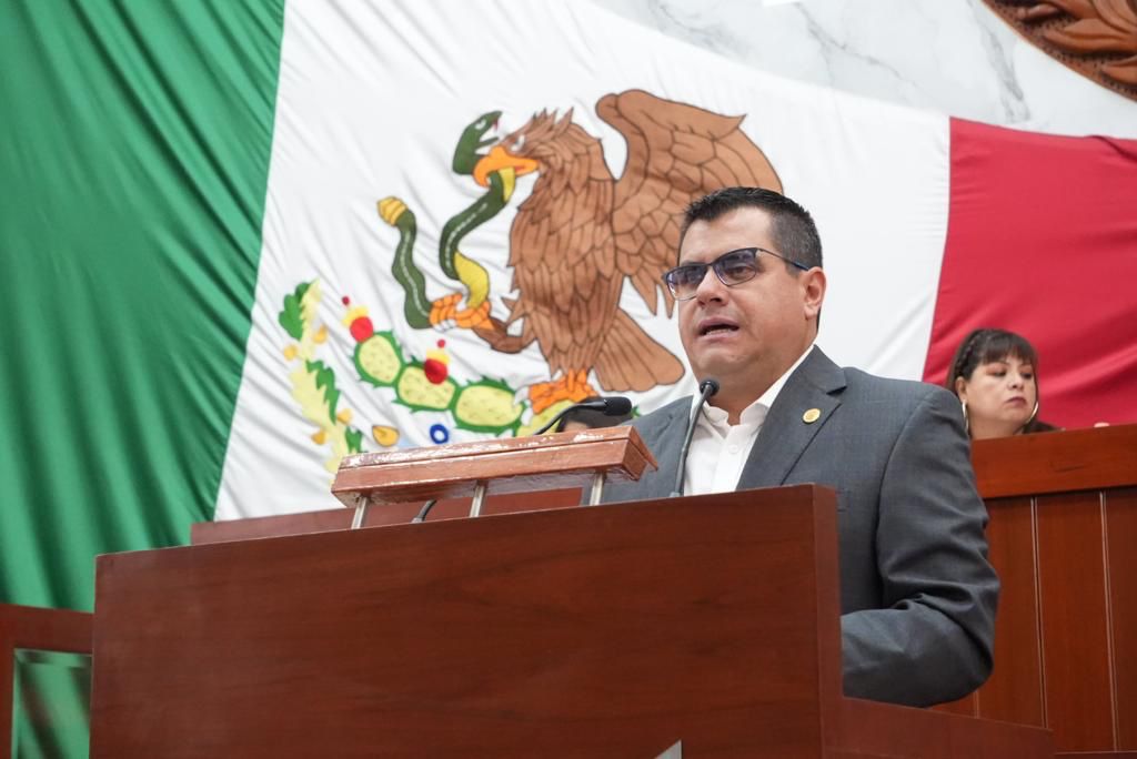 Jorge Caballero Román aporta a la armonía e innovación legislativa